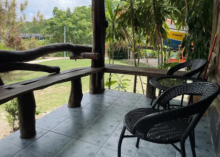 Markhouse Bungalow Ko Kut
